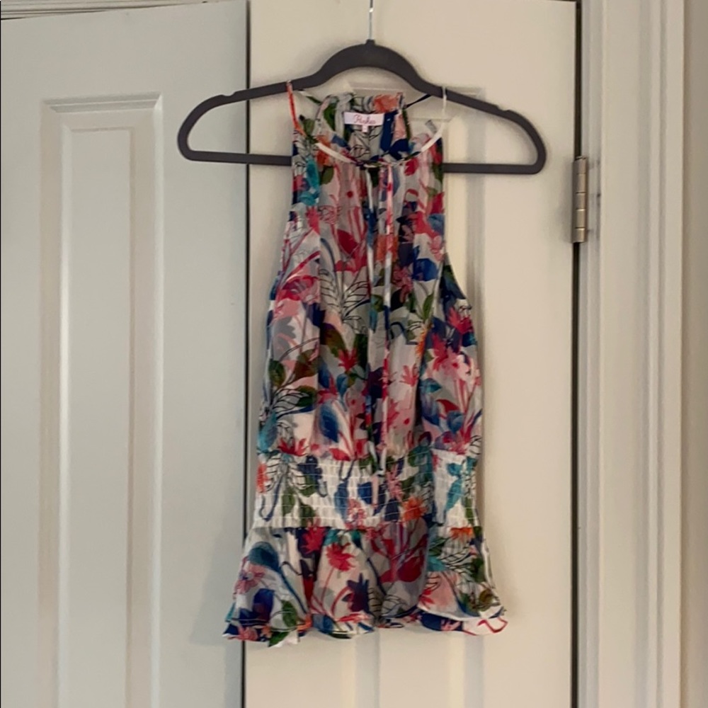 Classic sleeveless top
